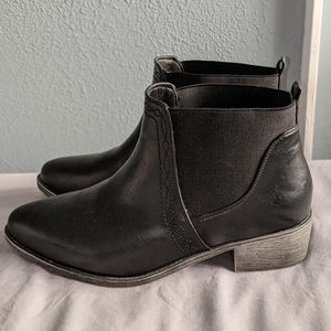 Torrid Alyssa Black Booties 8.5 W